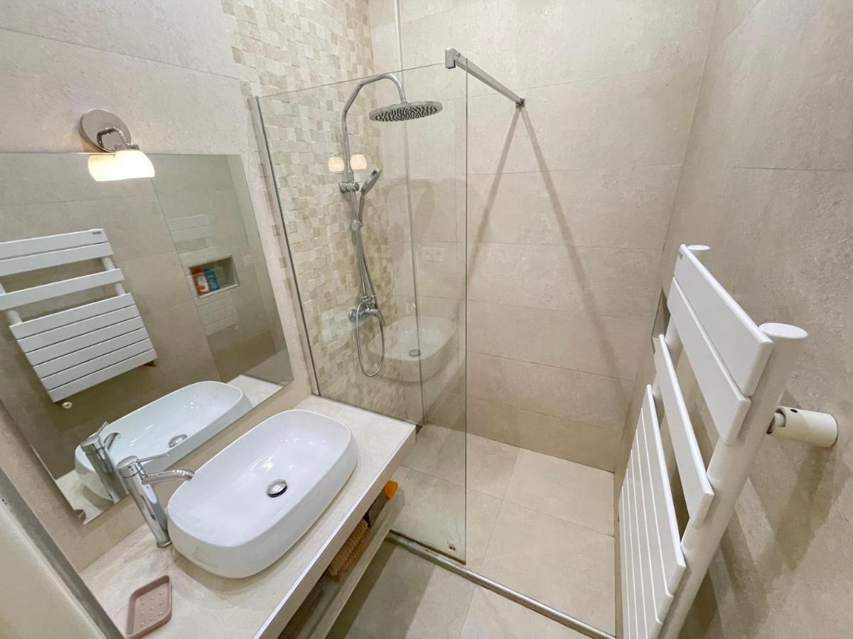 Nice Renting - Penchienatti - Spacious Apartment - 2 Bedrooms - King Bed - View Heart Of นีซ ภายนอก รูปภาพ